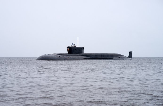 Ракетный подводный крейсер стратегического назначения "Владимир Мономах" проекта 955 "Борей" Ракетный подводный крейсер стратегического назначения "Владимир Мономах" проекта 955 "Борей"