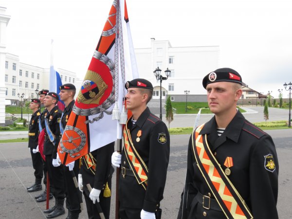 Первый выпуск в Севастопольском президентском кадетском училище Первый выпуск в Севастопольском президентском кадетском училище