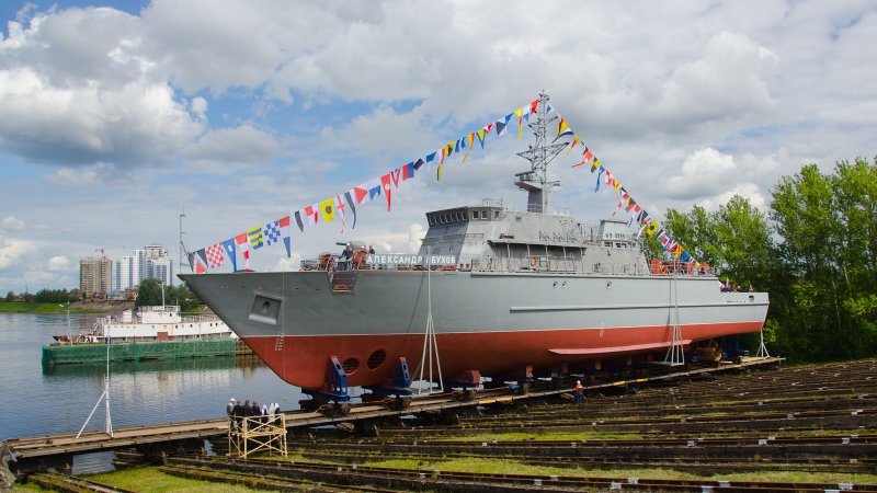 Спуск на воду базового тральщика "Александр Обухов" проекта 12700. Средне-Невский судостроительный завод. Спуск на воду базового тральщика "Александр Обухов" проекта 12700. Средне-Невский судостроительный завод.