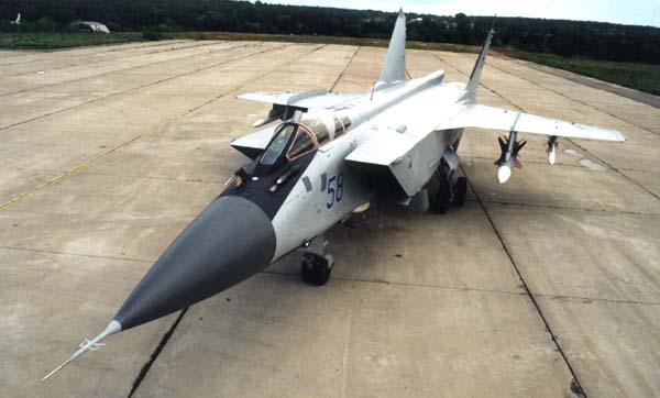 В войска поставили последние в 2023-м модернизированные перехватчики МиГ-31