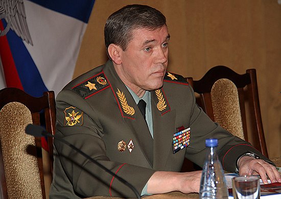 СМИ узнали о беседе генерала Герасимова с американским коллегой