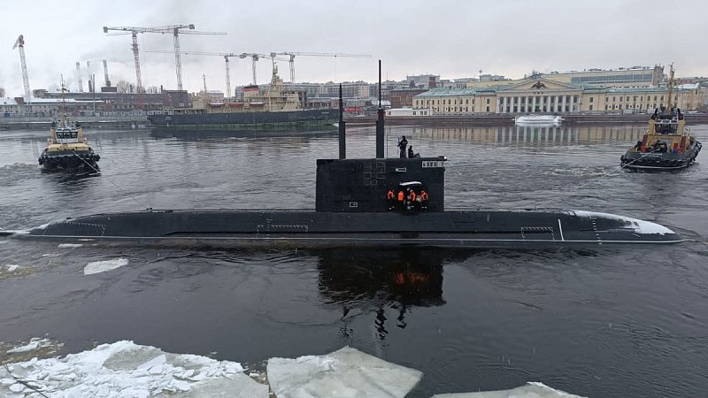 На Балтике продолжаются ходовые испытания третьей подлодки типа Лада