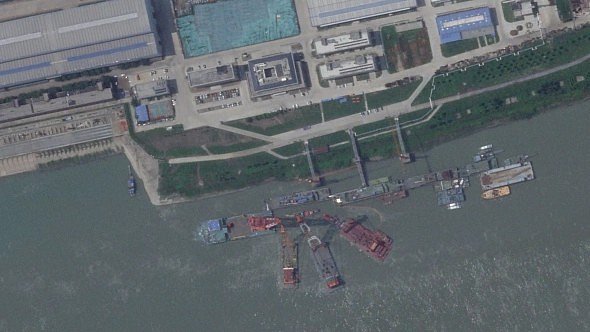 СМИ: новейшая китайская подлодка затонула у причала