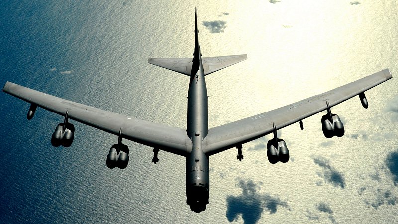 Американский бомбардировщик Б-52
