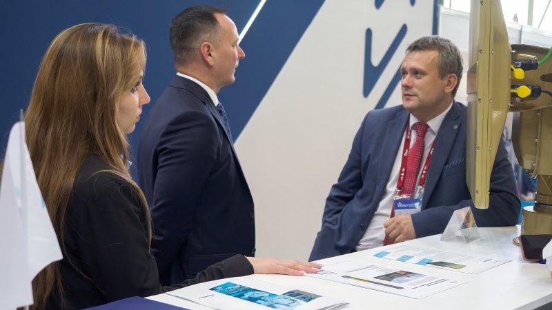 На стенде НПФ "Микран"