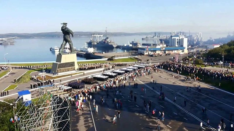 Командование Северным флотом принял вице-адмирал Кабанцов