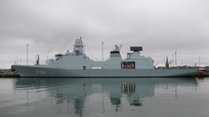 СМИ: во время атаки хуситов датский фрегат остался практически беззащитен