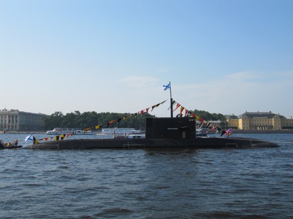 Дизель-электрическая подводная лодка 