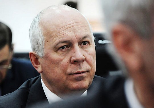 Глава Ростеха допустил приостановку экспорта вооружений