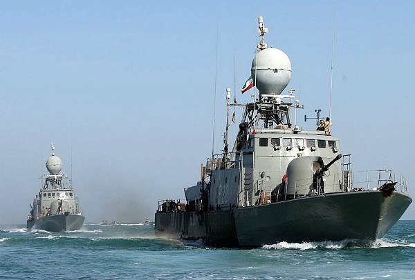 Иранский флот испытал баллистическую ракету