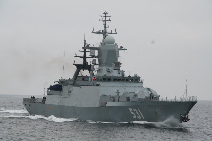 Корвет Сообразительный провел противолодочное учение в Балтийском море