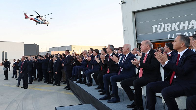 Турецким силовикам передали первый многоцелевой вертолет местной разработки