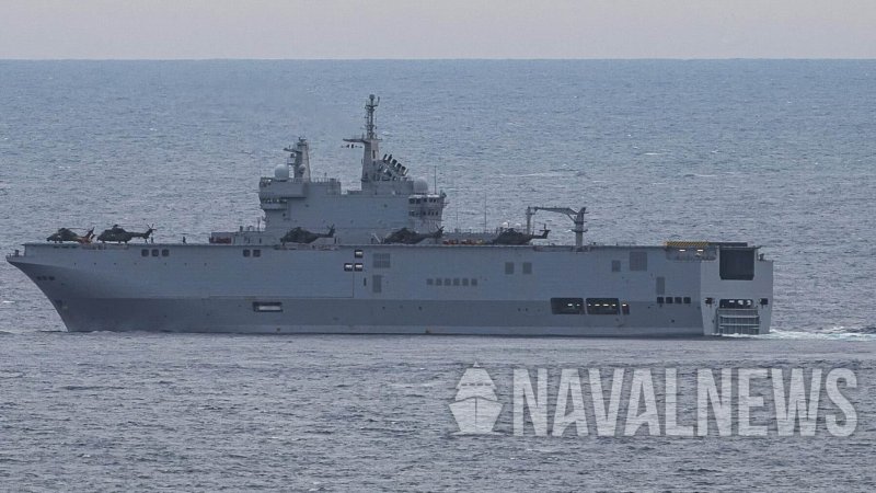 Франция направила в Восточное Средиземноморье вертолетоносец типа Мистраль