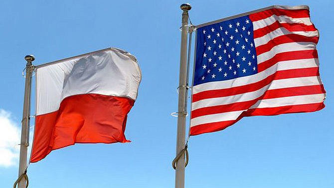 Вашингтон выделит Варшаве 2 млрд долларов на закупки американского оружия