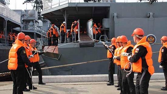 БПК Адмирал Трибуц и Адмирал Пантелеев вернулись во Владивосток