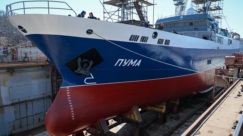 На Восточной верфи спустили на воду краболов Пума